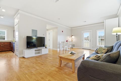 54 Loomis St 2205 Bedford MA 01730