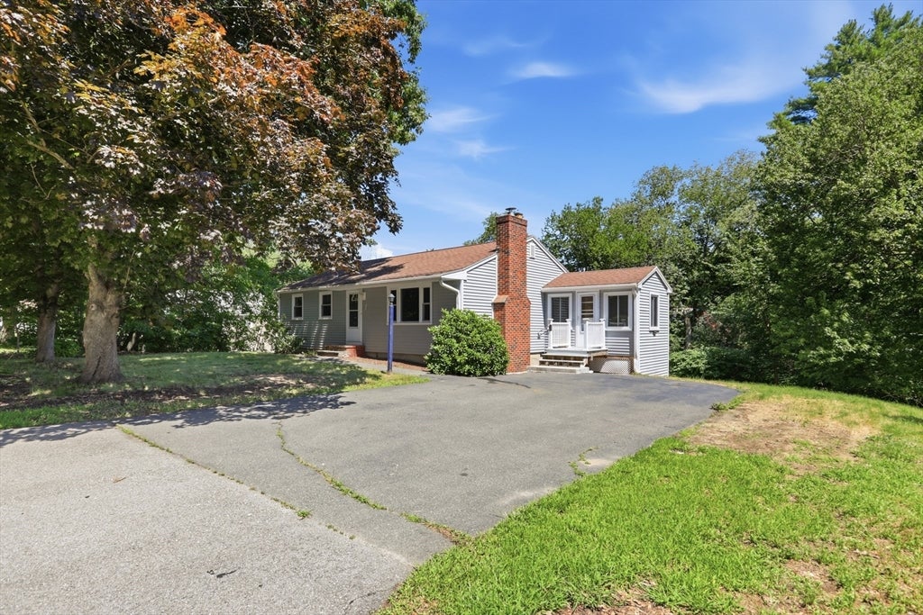 132 Haverhill Road, Salem, NH Photo #3