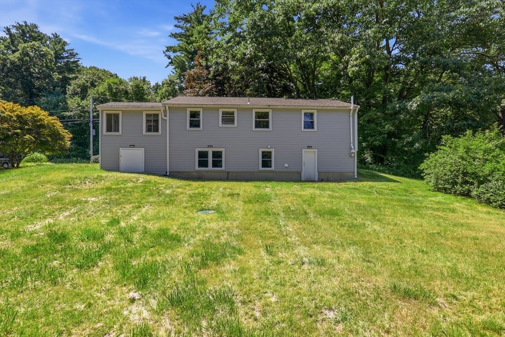 132 Haverhill Road, Salem, NH Photo #5