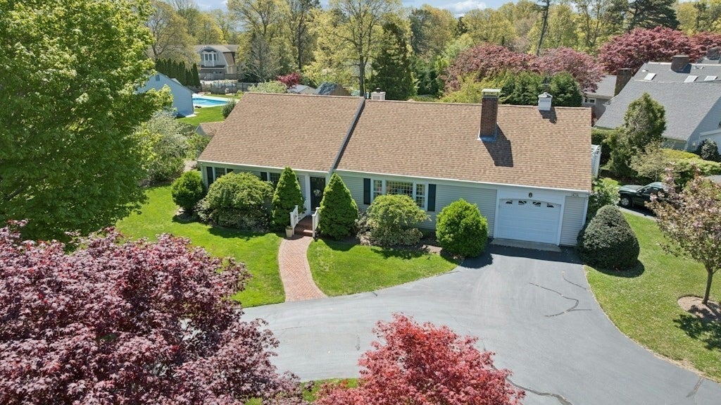 8 Viking Rock Drive
