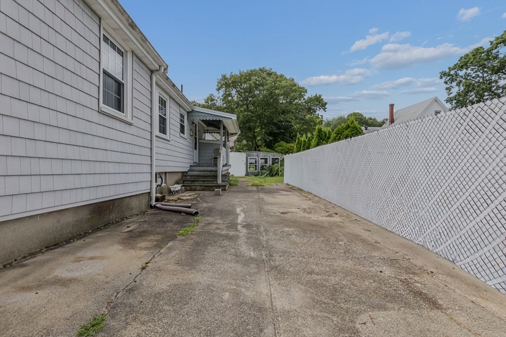 42 B St, Lynn, MA, 42 B St, Lynn, MA Photo #10