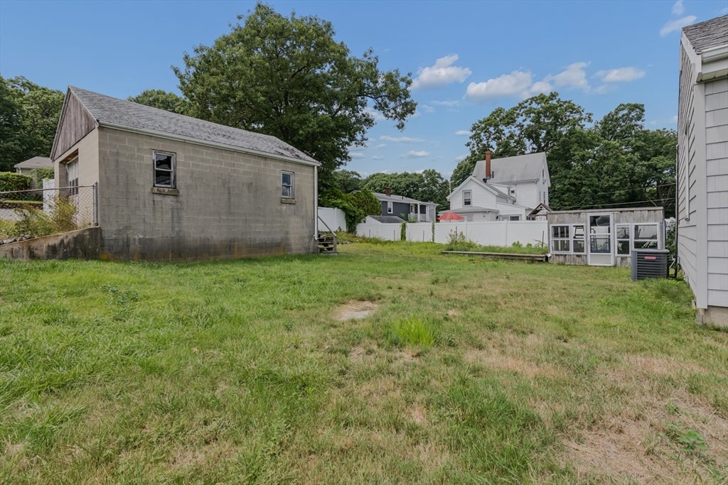 42 B St, Lynn, MA, 42 B St, Lynn, MA Photo #7