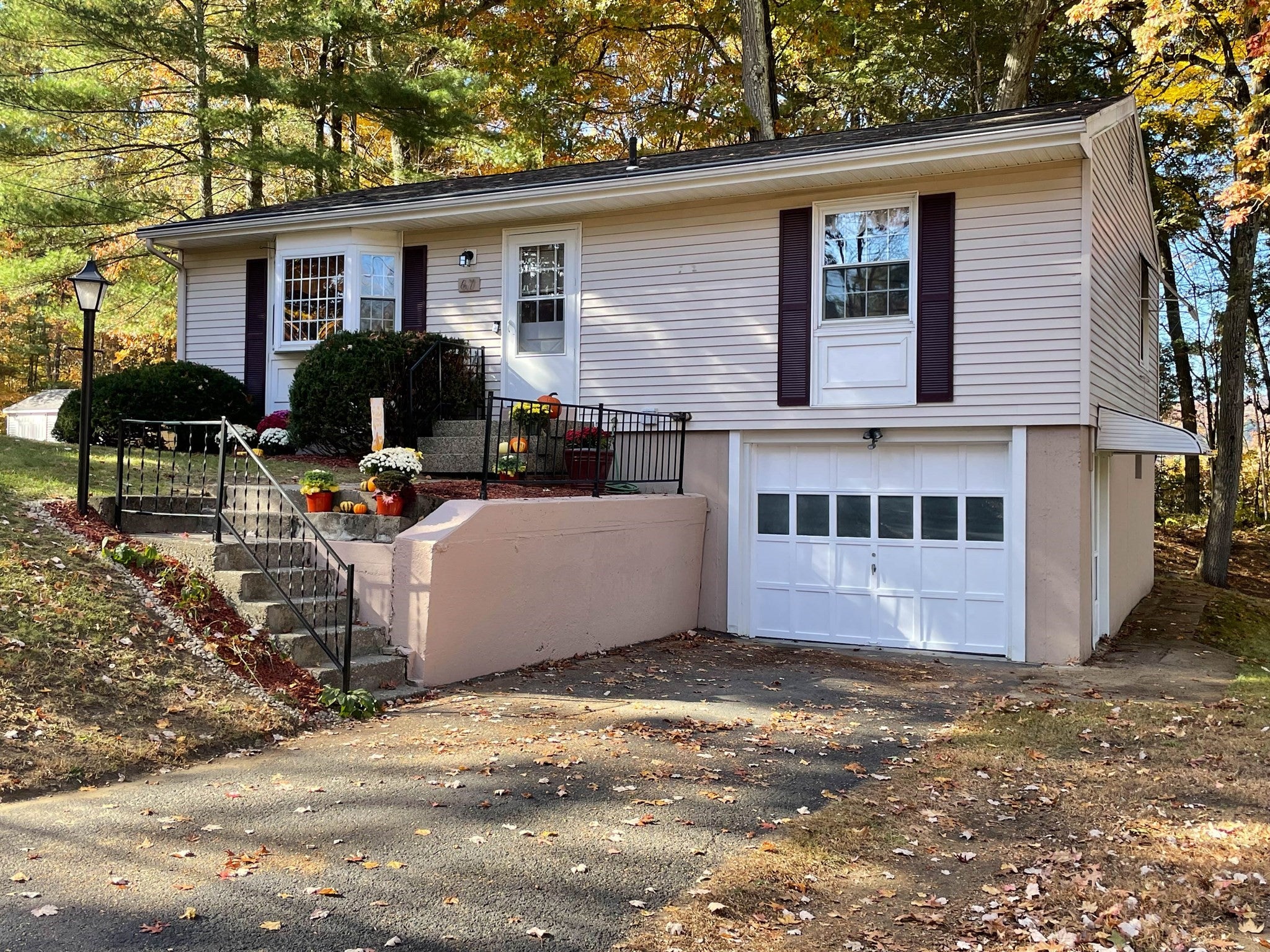 67 Laurel St