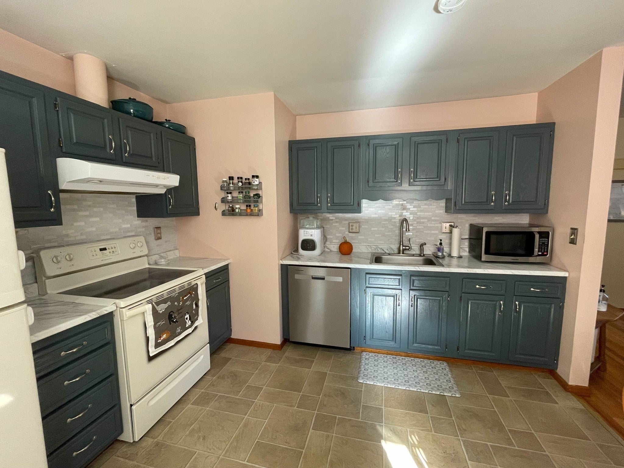 67 Laurel St, Greenfield, MA Photo #8