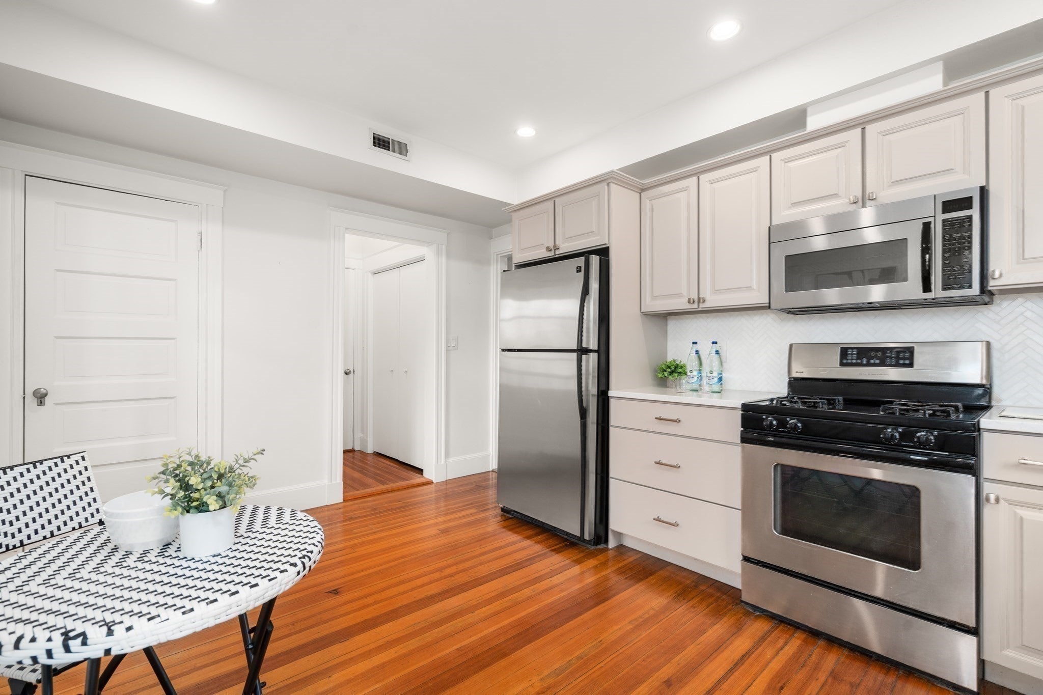 131 Warren Street #2, Arlington, MA Photo #13