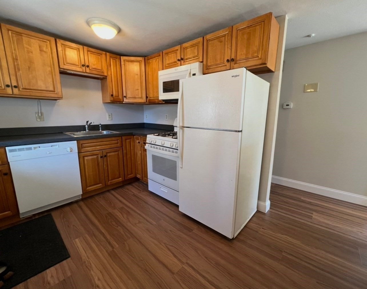 10 Edgemere Rd