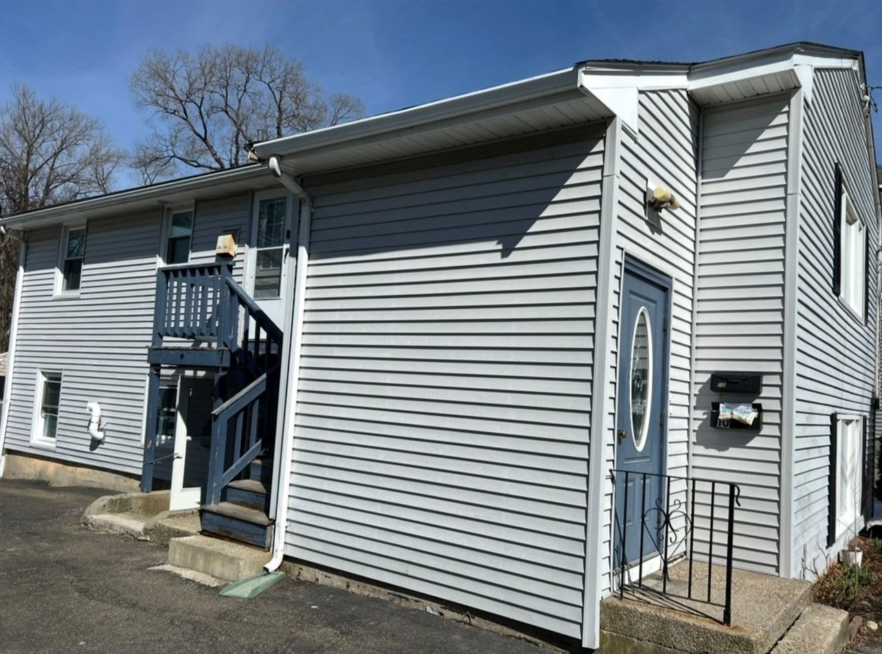 10 Edgemere Rd