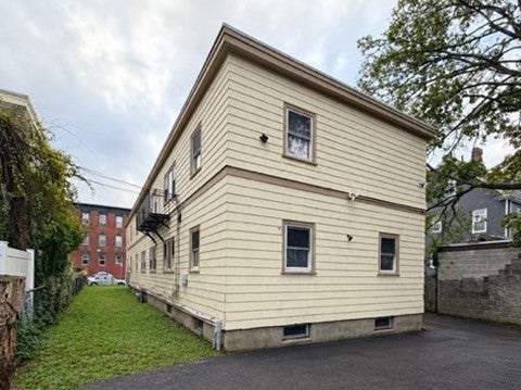 42 Florida St