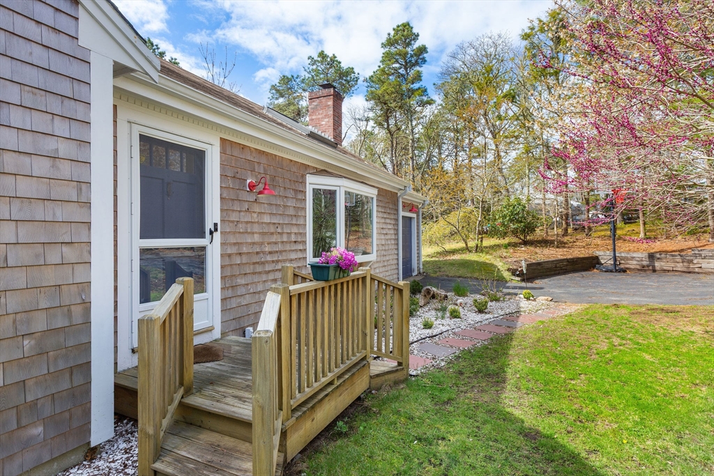 1197 Orleans Rd