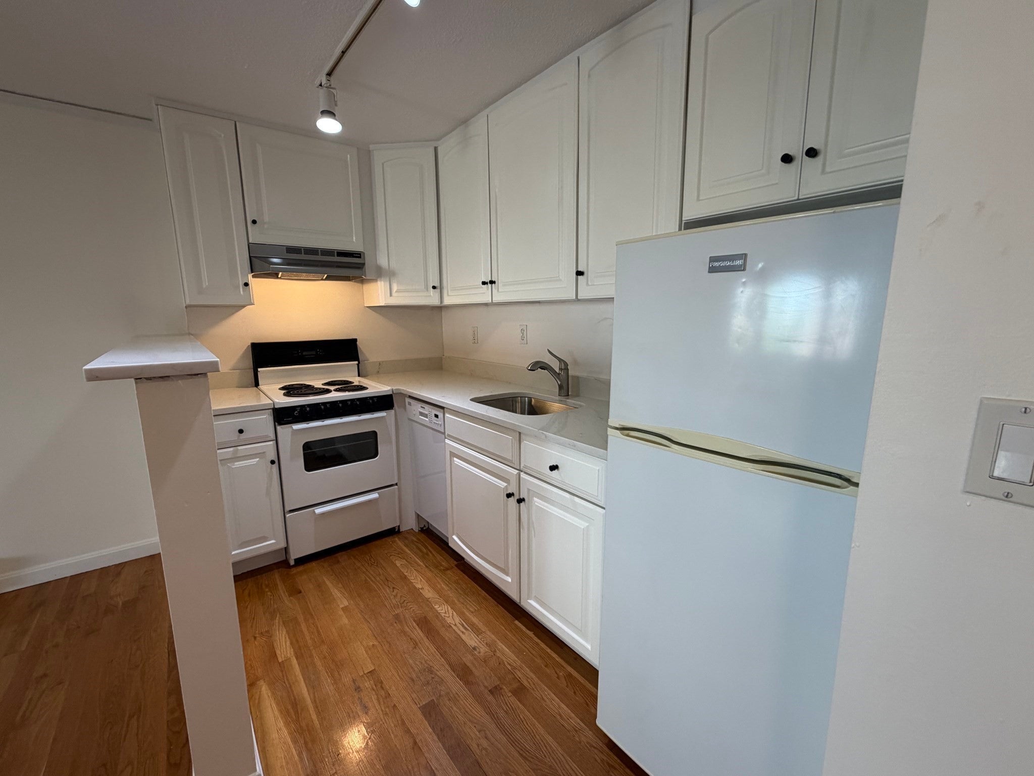 1691 Cambridge St #41, Cambridge, MA, 1691 Cambridge St #41, Cambridge, MA Photo #2