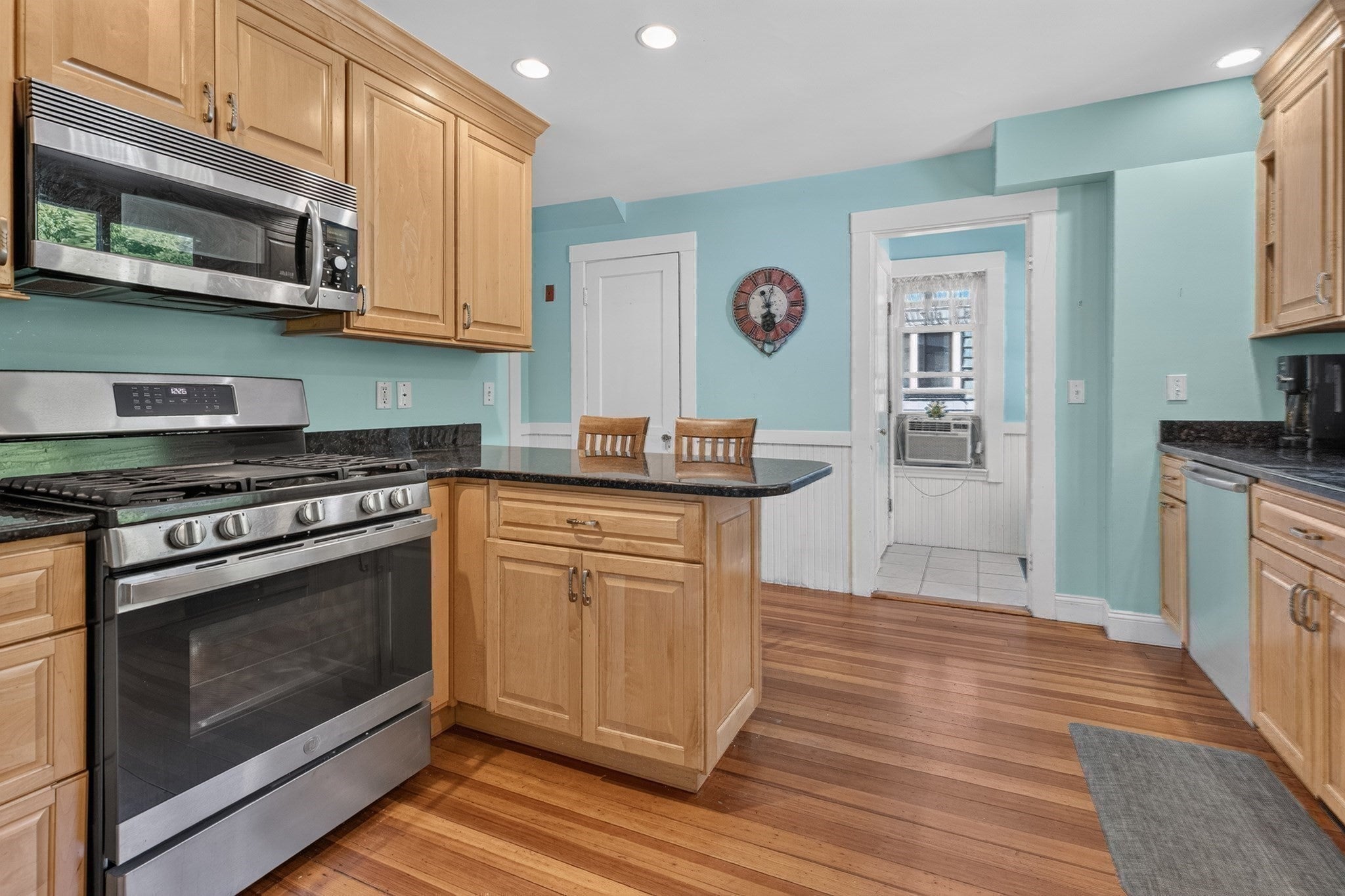 50 Franklin Ave, Swampscott, MA, 50 Franklin Ave, Swampscott, MA Photo #28