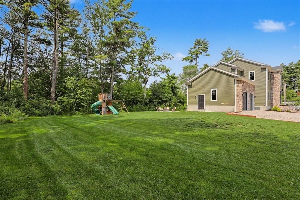 19 Katherine St, Acushnet, MA Photo #40
