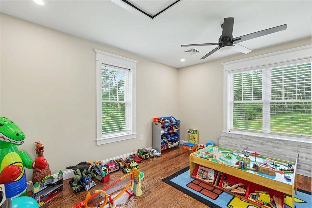 19 Katherine St, Acushnet, MA Photo #30