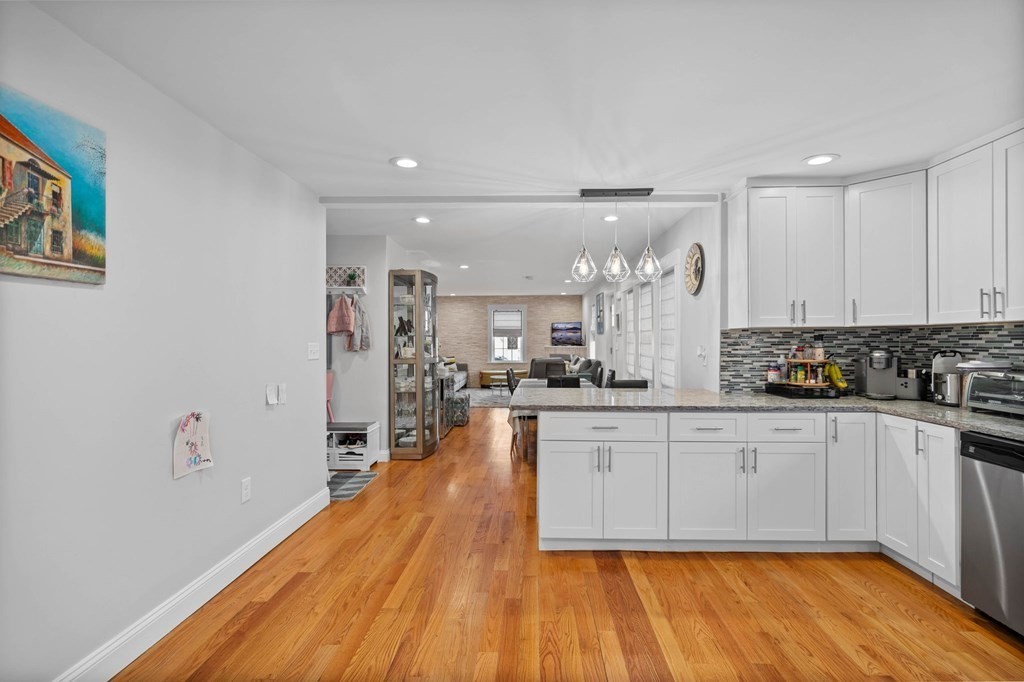 64 Waltham St 1