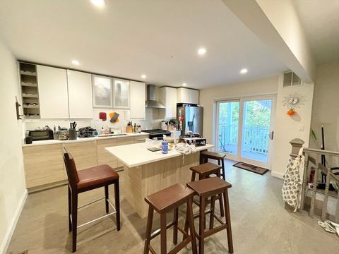 21 Iroquois 1 Boston MA 02120