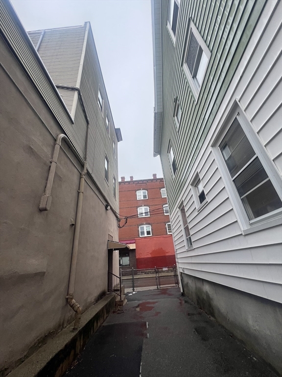 1155-1157 Pleasant Street