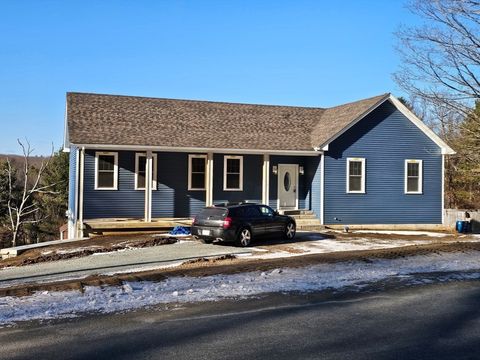 88 Stafford Holland Rd Wales MA 01081