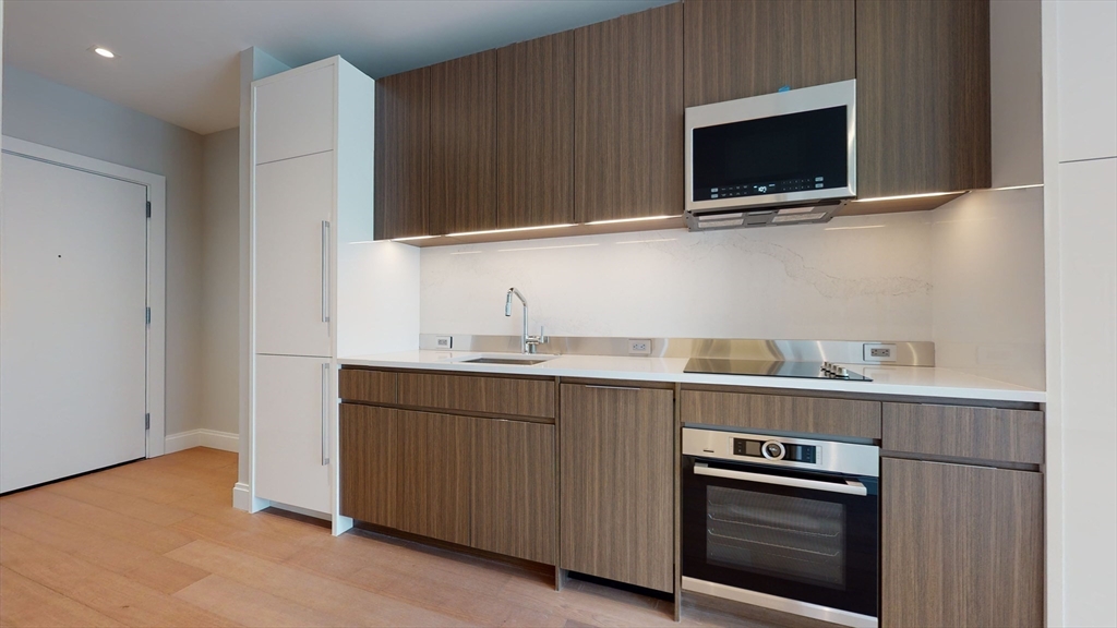 100 Shawmut Ave #413 Floor 4