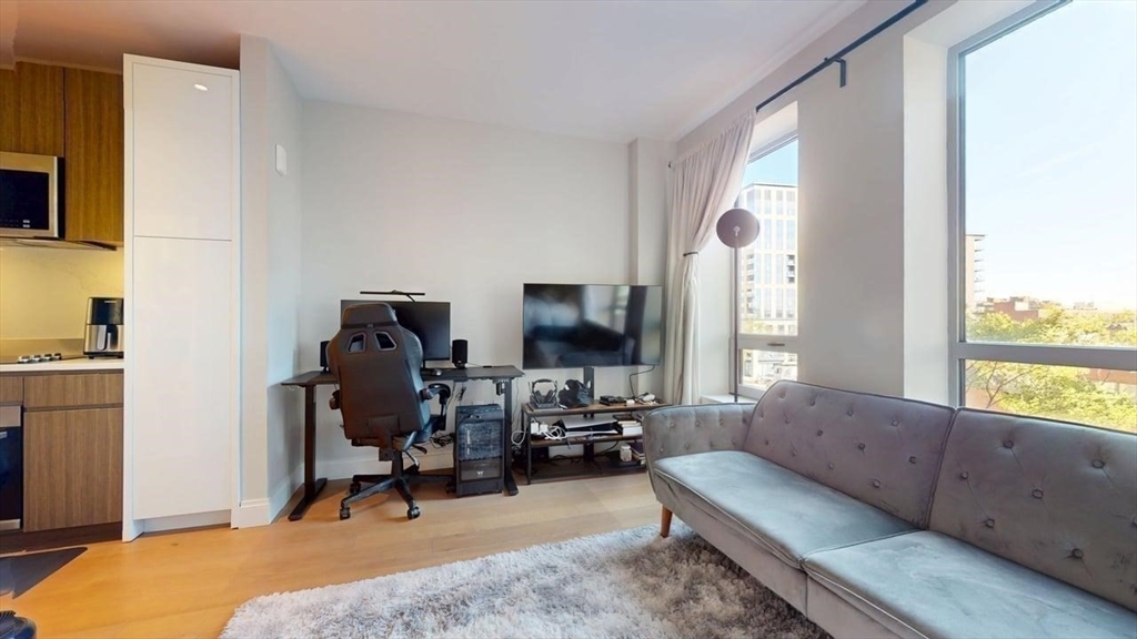 100 Shawmut Ave #413, Boston, MA Photo #3