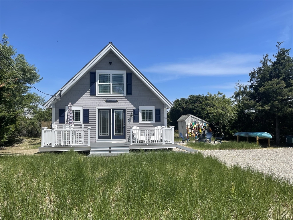 25 North Shore Boulevard Ext