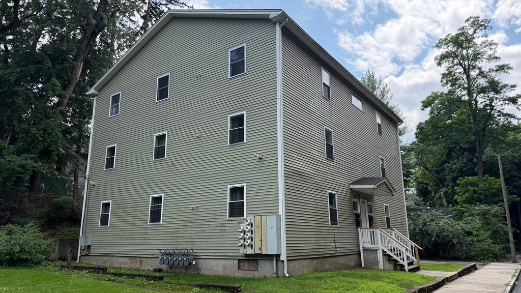 174 Locust St, Springfield, MA, 174 Locust St, Springfield, MA Photo #3