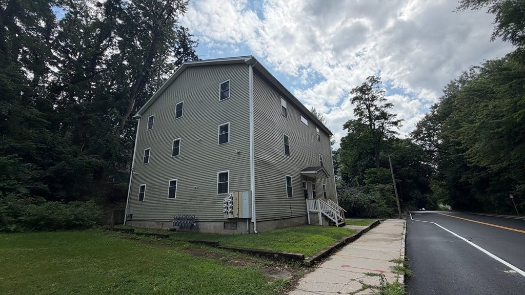 174 Locust St, Springfield, MA, 174 Locust St, Springfield, MA Photo #4