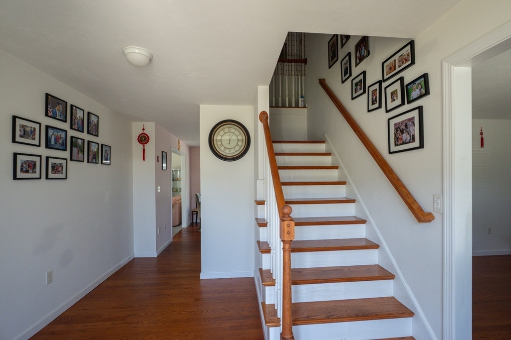 30 Briarcliff Dr