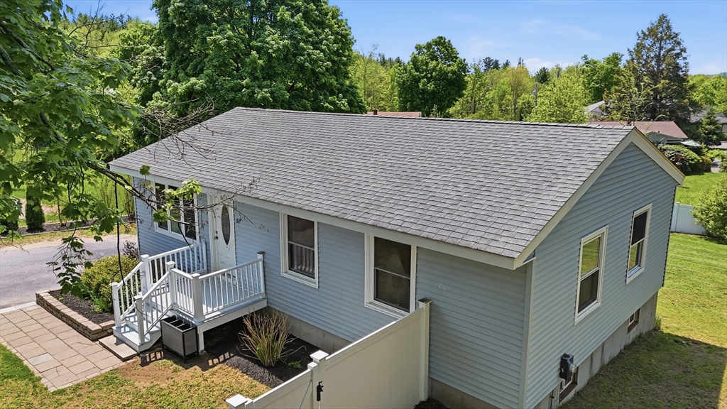 57 Seven Bridge Rd