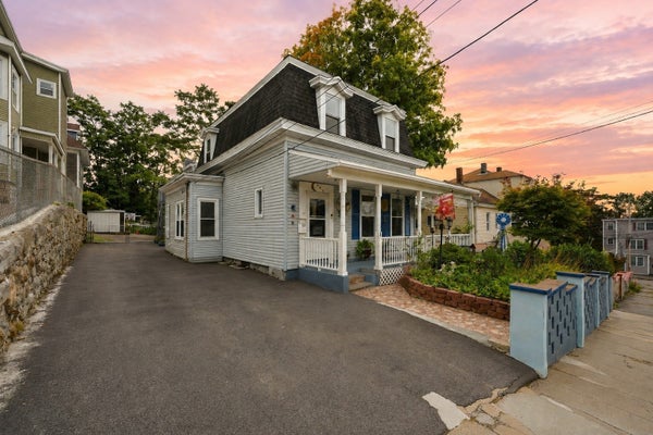 1 GROVE ST, LAWRENCE, MA 01841 - Image 418ef3c8ff4c92e2fb16affcaef64a5f/2880078963