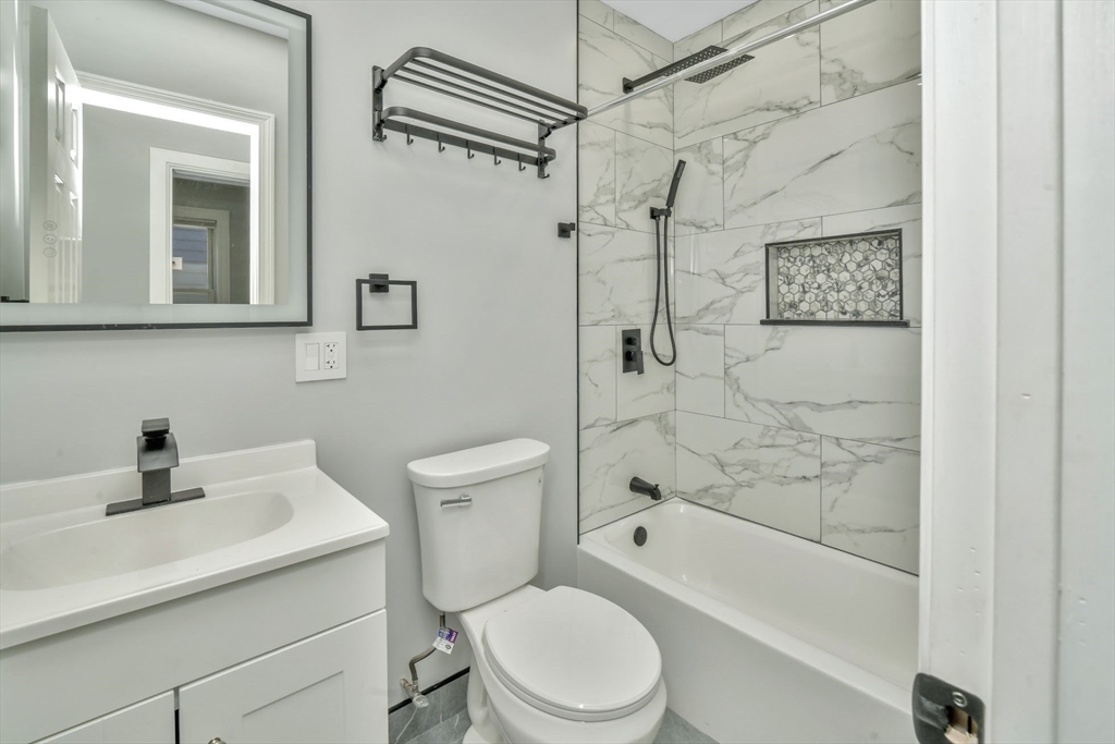 9 A Ruthven St #2, Boston, MA Photo #6