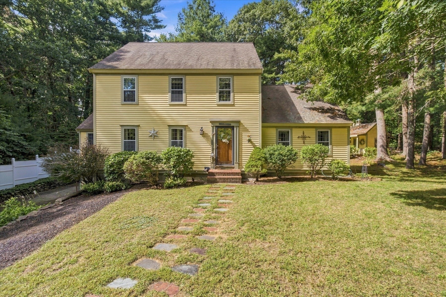 7 Stony Brook Rd, Kingston, MA Photo #1