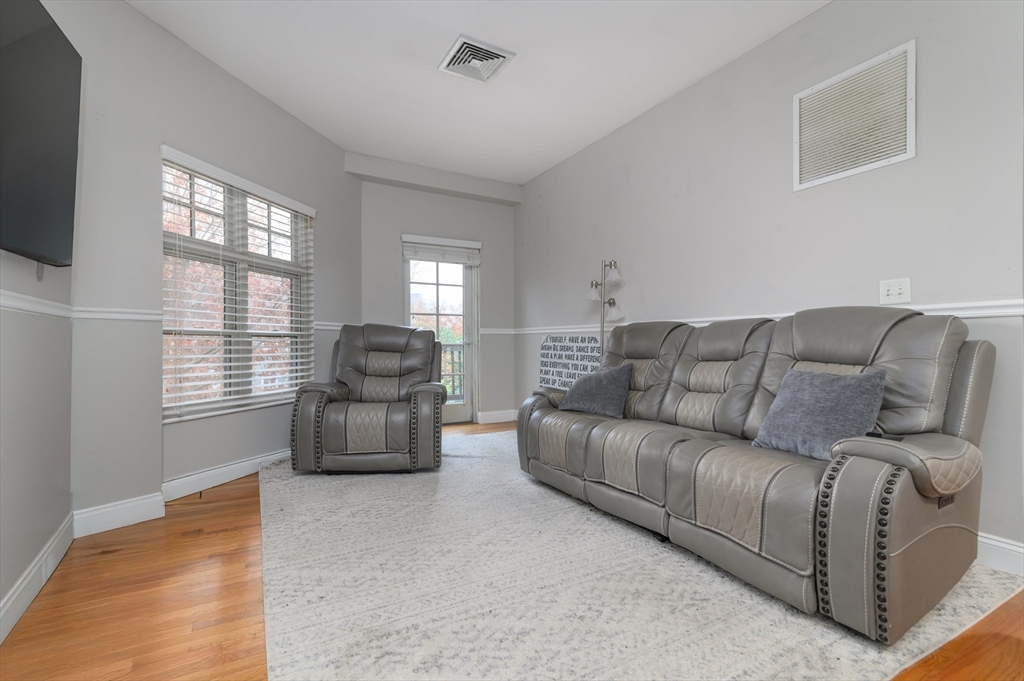 501 Commerce Dr 2310