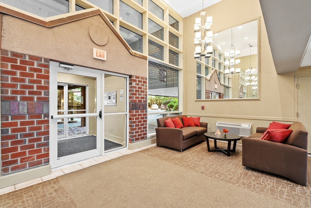 1 Watermill Pl 319