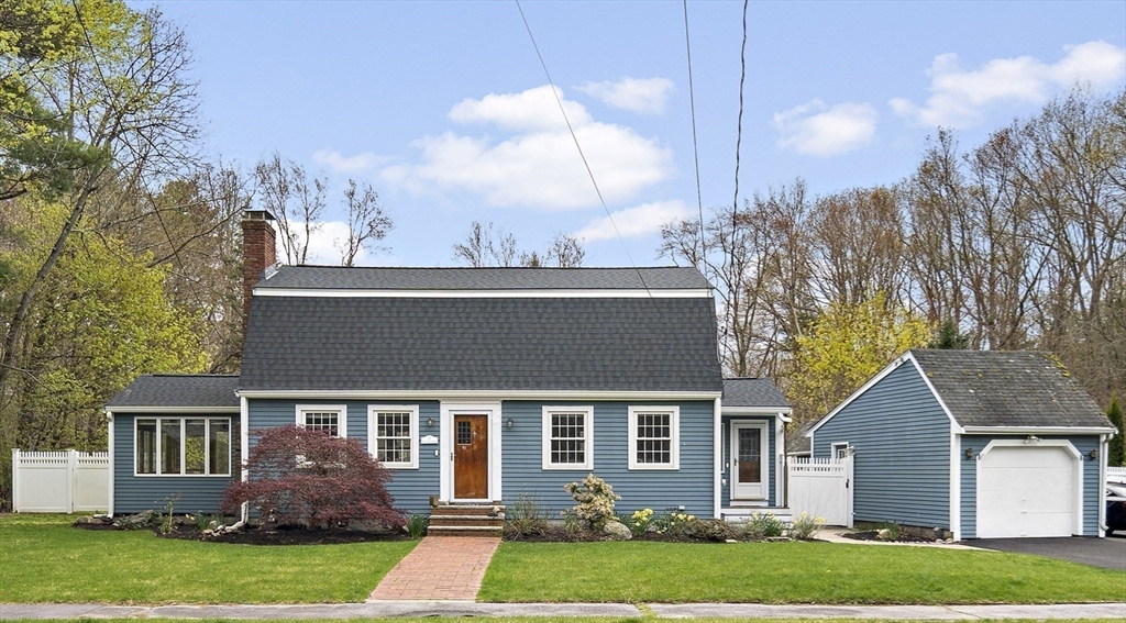 View North Reading, MA 01864 house