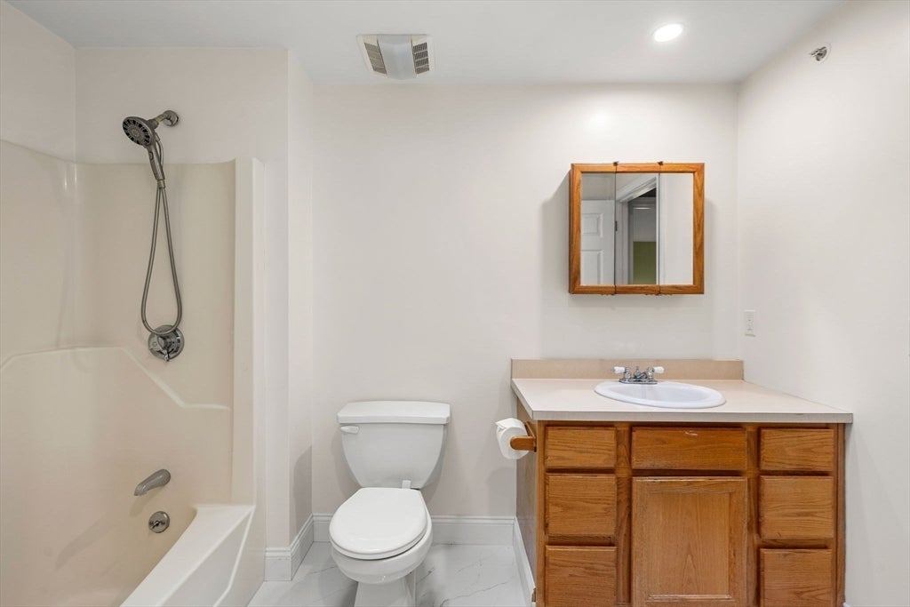93 Kendrick Rd, Wakefield, MA, 93 Kendrick Rd, Wakefield, MA Photo #27