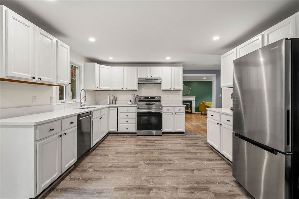 93 Kendrick Rd, Wakefield, MA, 93 Kendrick Rd, Wakefield, MA Photo #4