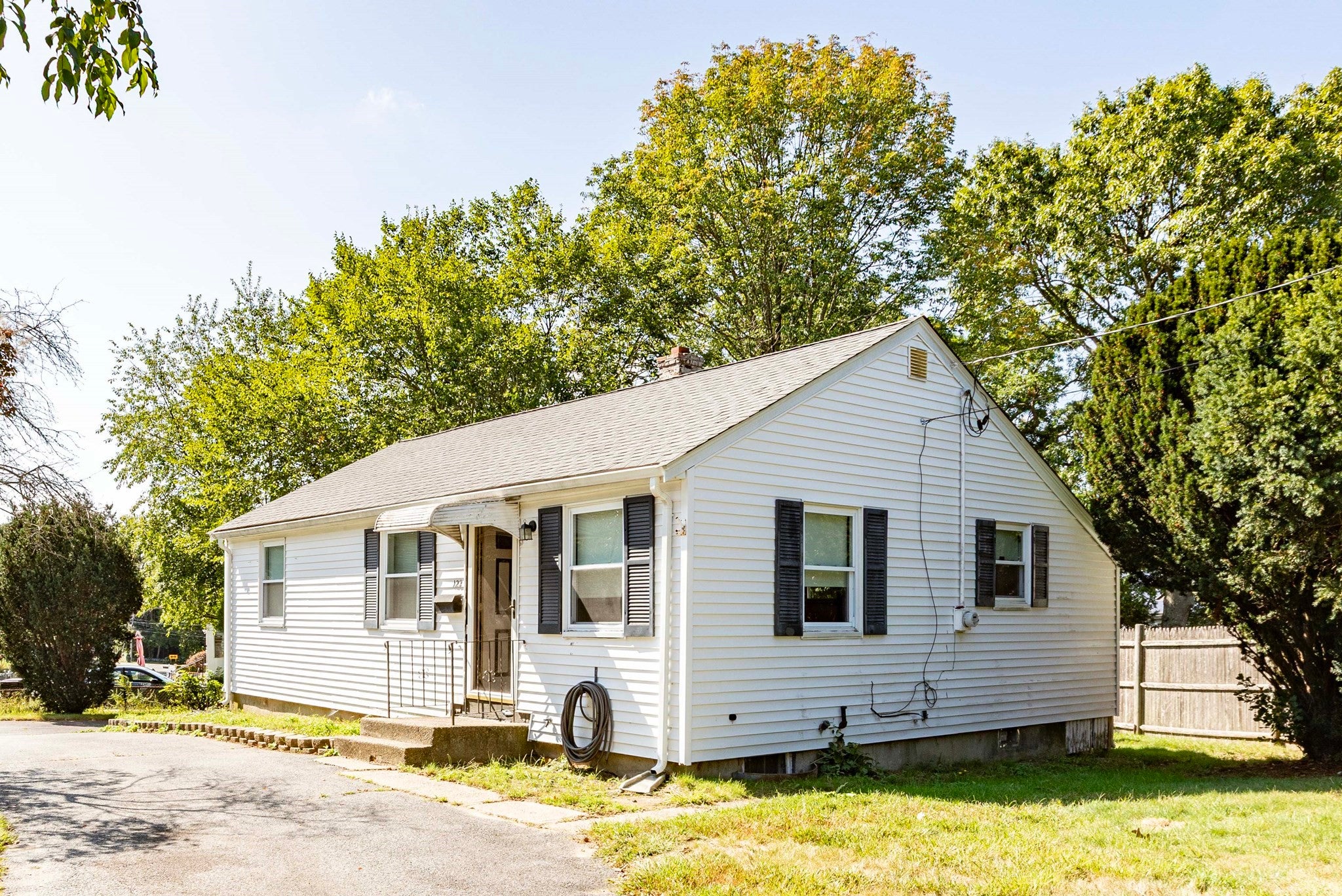 122 Algonquin St, Brockton, MA, 122 Algonquin St, Brockton, MA Photo #3