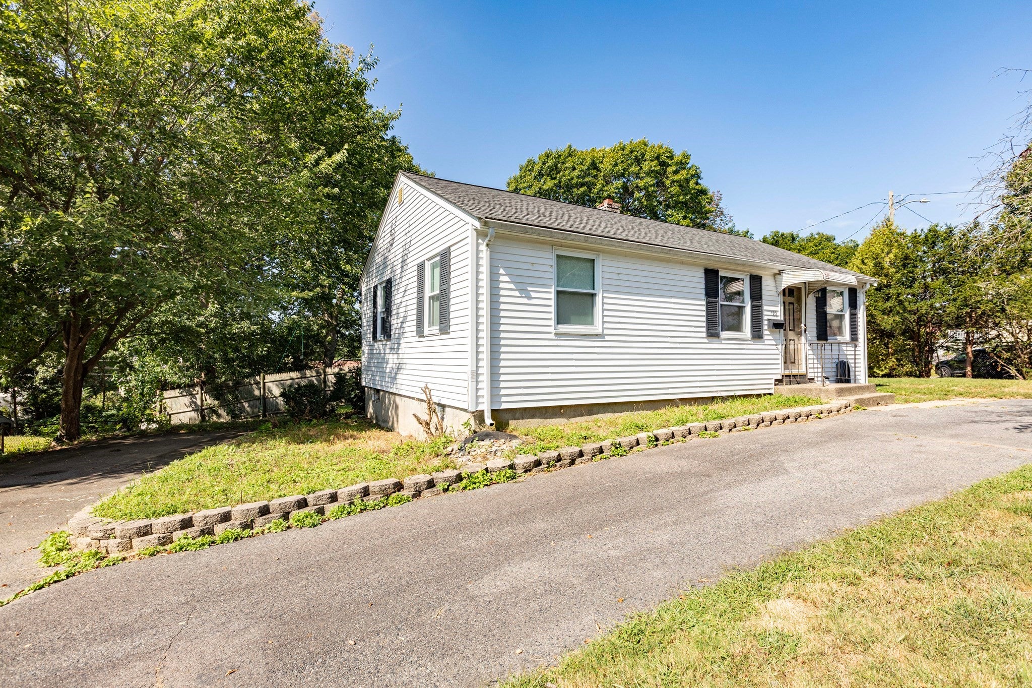 122 Algonquin St, Brockton, MA, 122 Algonquin St, Brockton, MA Photo #5