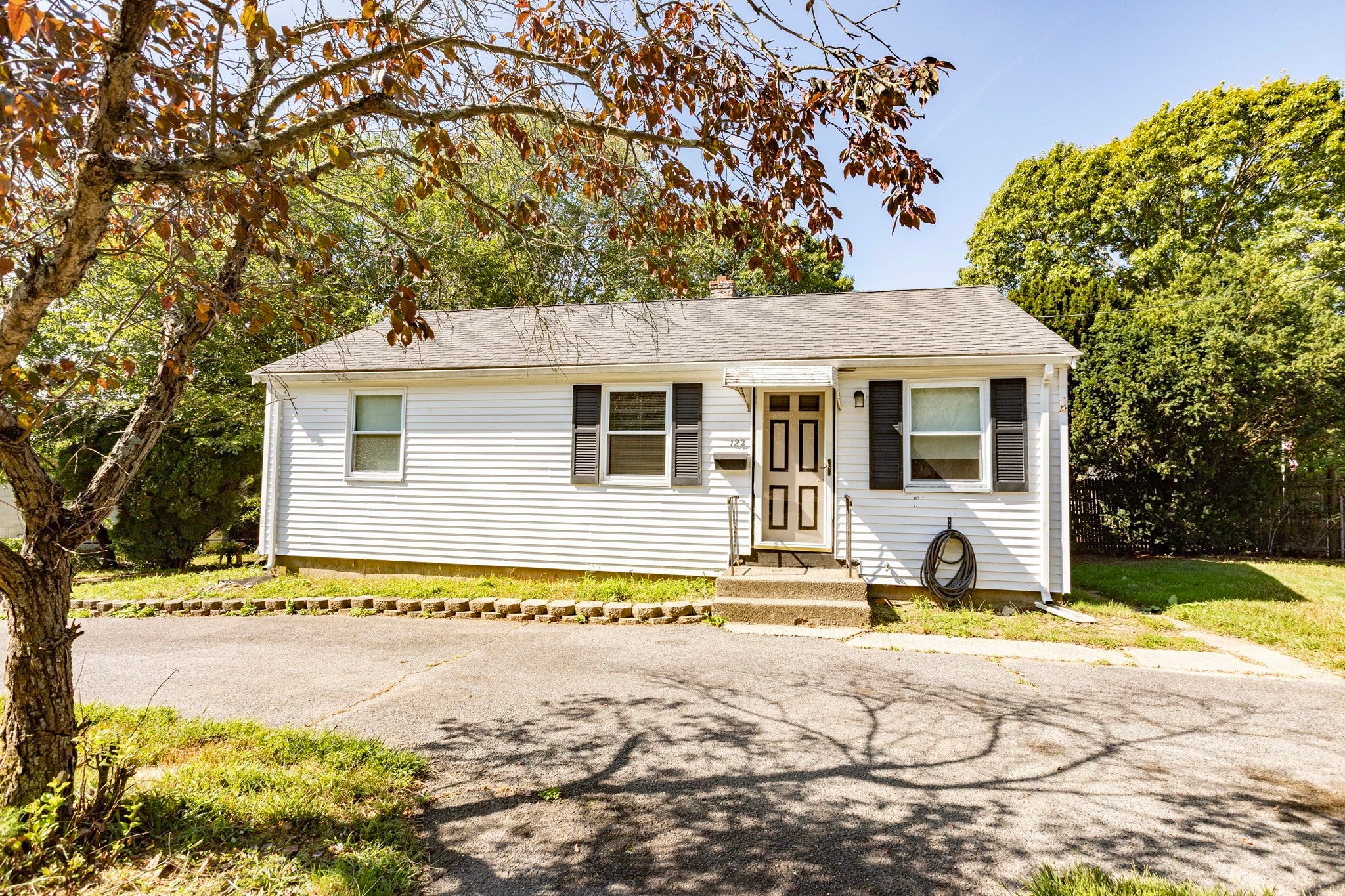 122 Algonquin St, Brockton, MA, 122 Algonquin St, Brockton, MA Photo #2