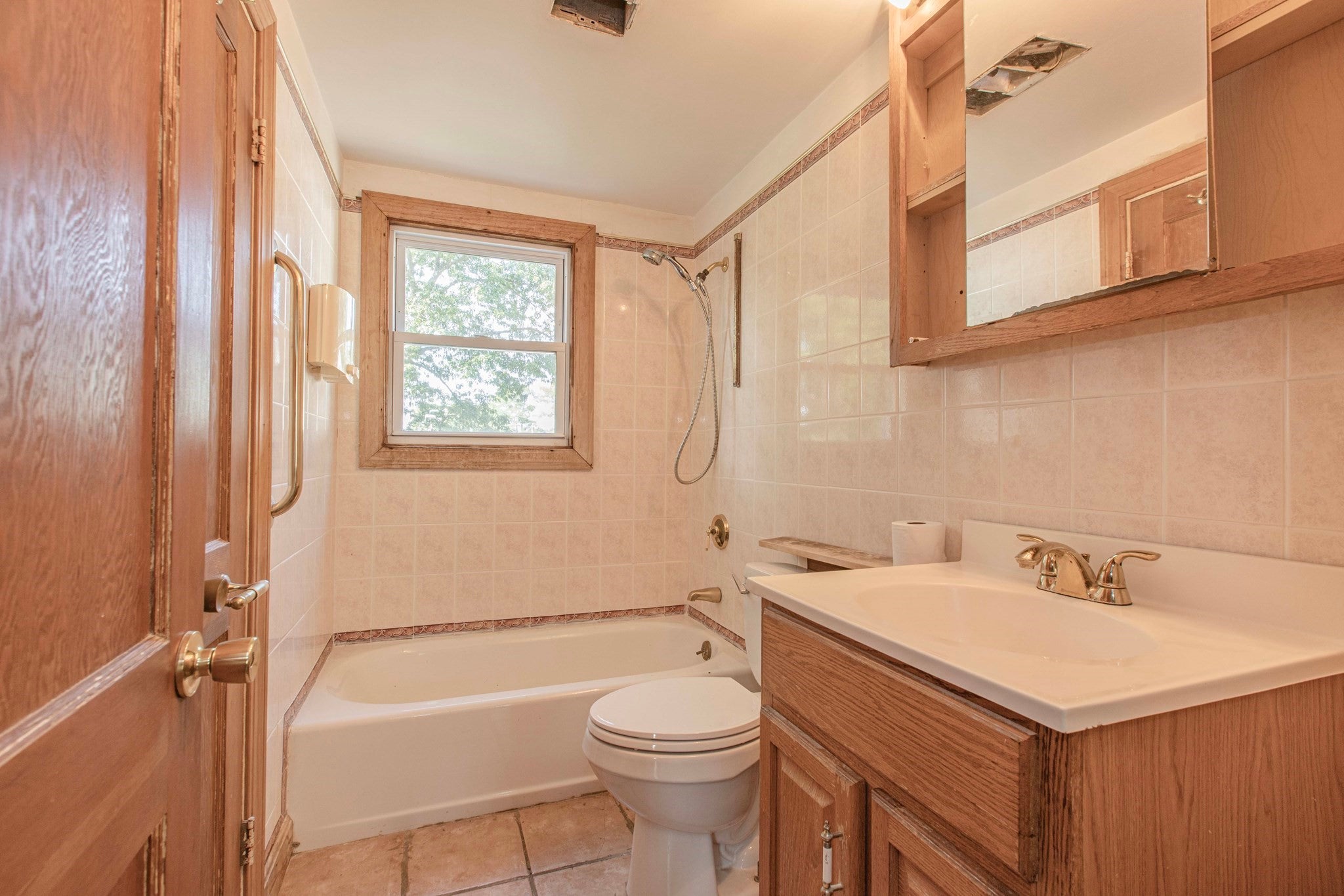 122 Algonquin St, Brockton, MA, 122 Algonquin St, Brockton, MA Photo #15