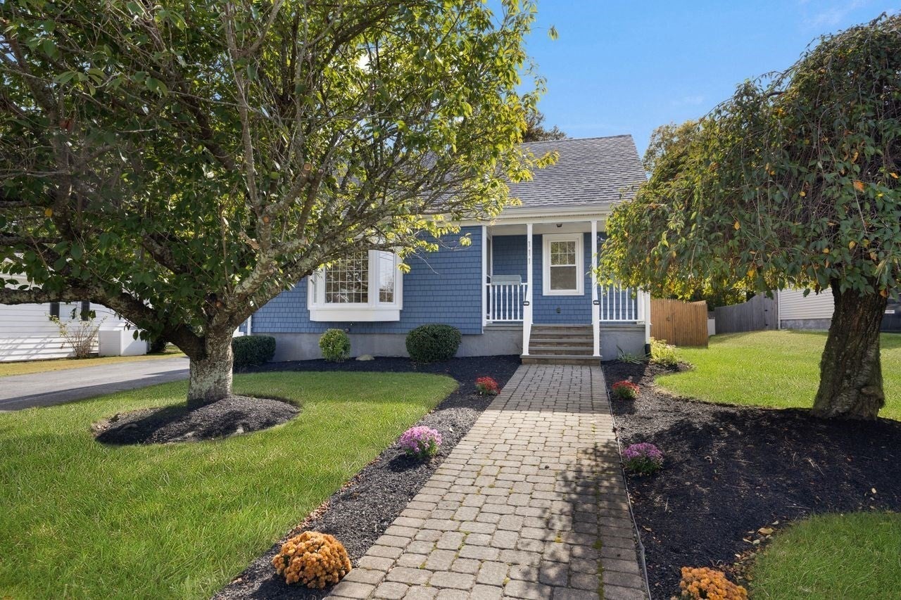 111 Durfee RD, Tiverton, RI, 111 Durfee RD, Tiverton, RI Photo #2