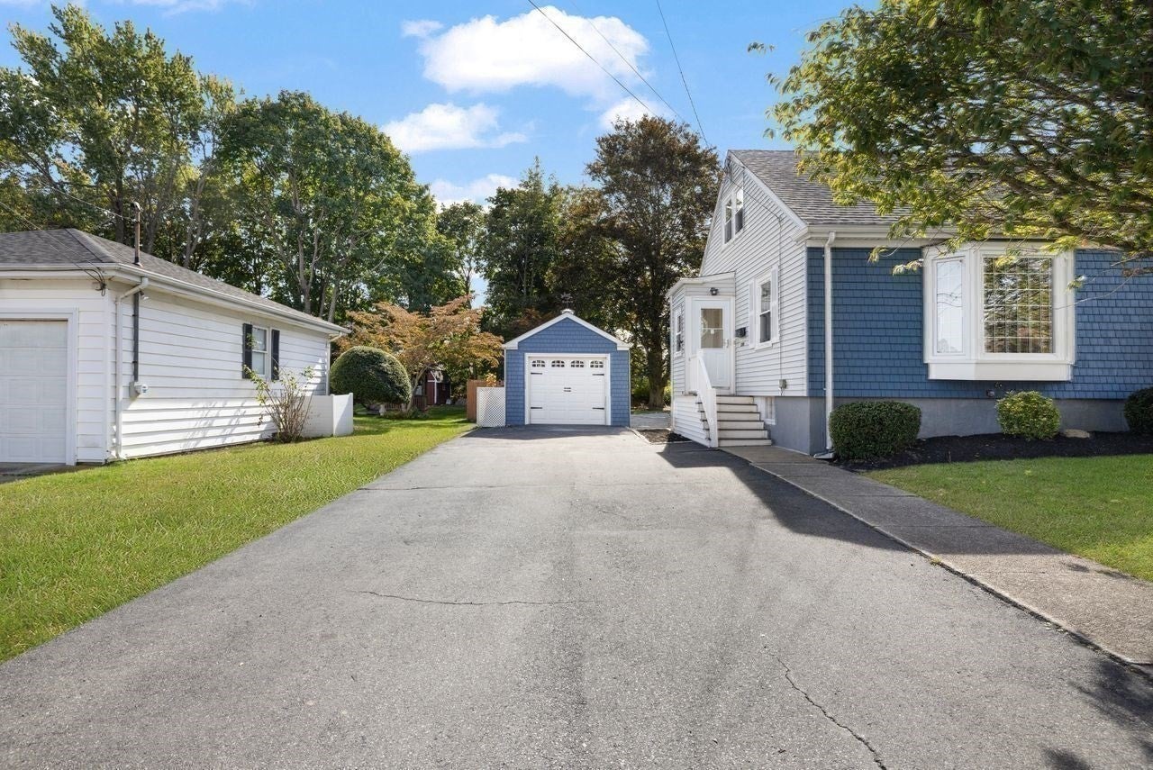 111 Durfee RD, Tiverton, RI, 111 Durfee RD, Tiverton, RI Photo #42