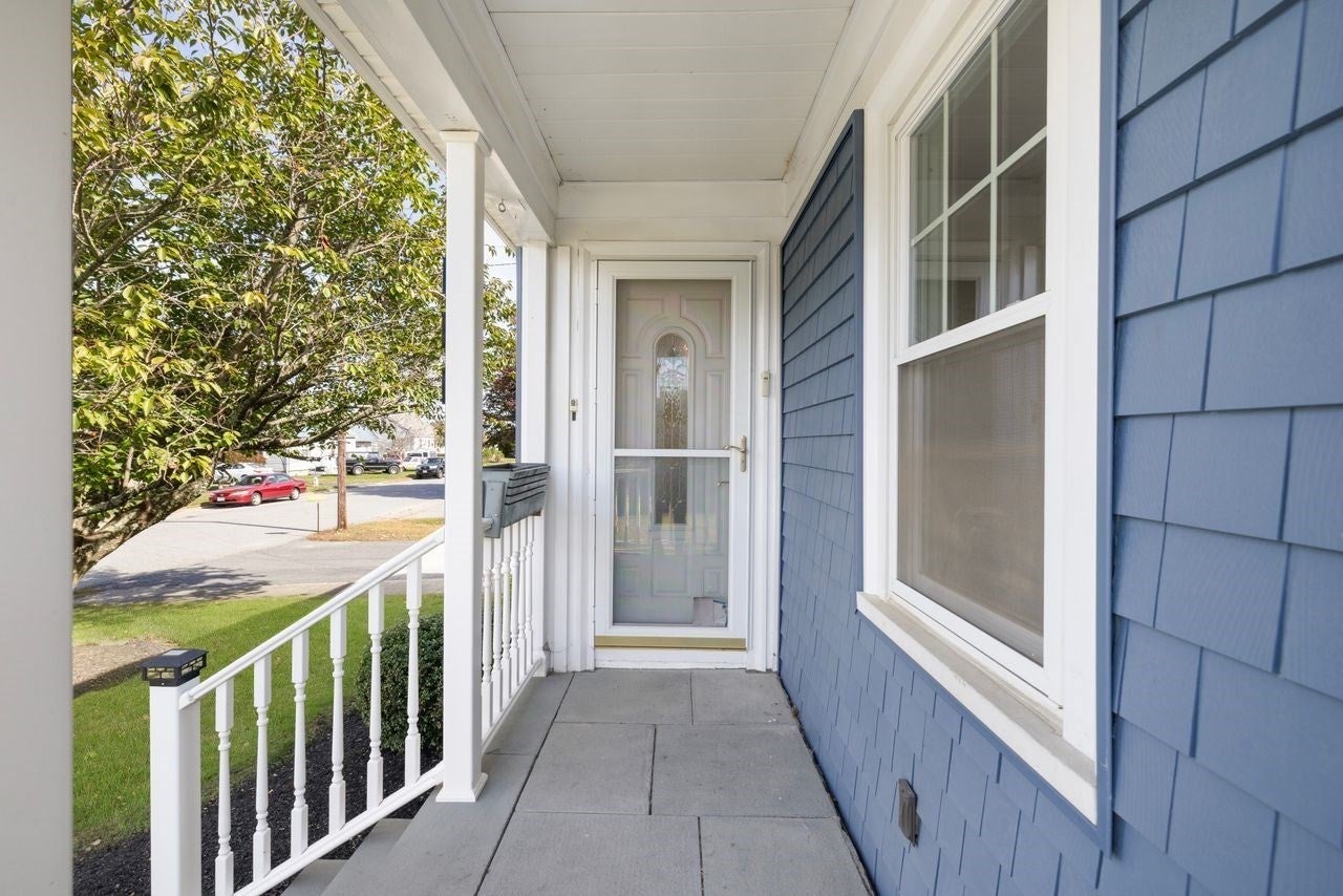 111 Durfee RD, Tiverton, RI, 111 Durfee RD, Tiverton, RI Photo #4