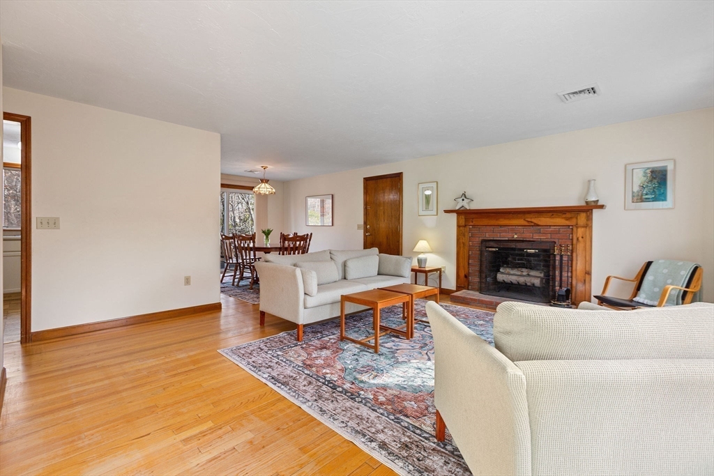 62 Continental Dr
