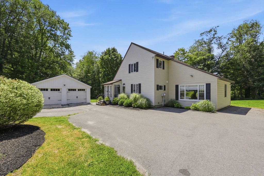11 Pineridge Rd, Montgomery, MA, 11 Pineridge Rd, Montgomery, MA Photo #4