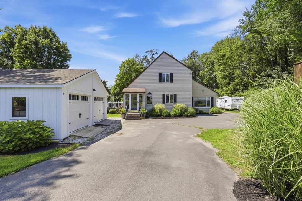 11 Pineridge Rd, Montgomery, MA, 11 Pineridge Rd, Montgomery, MA Photo #2