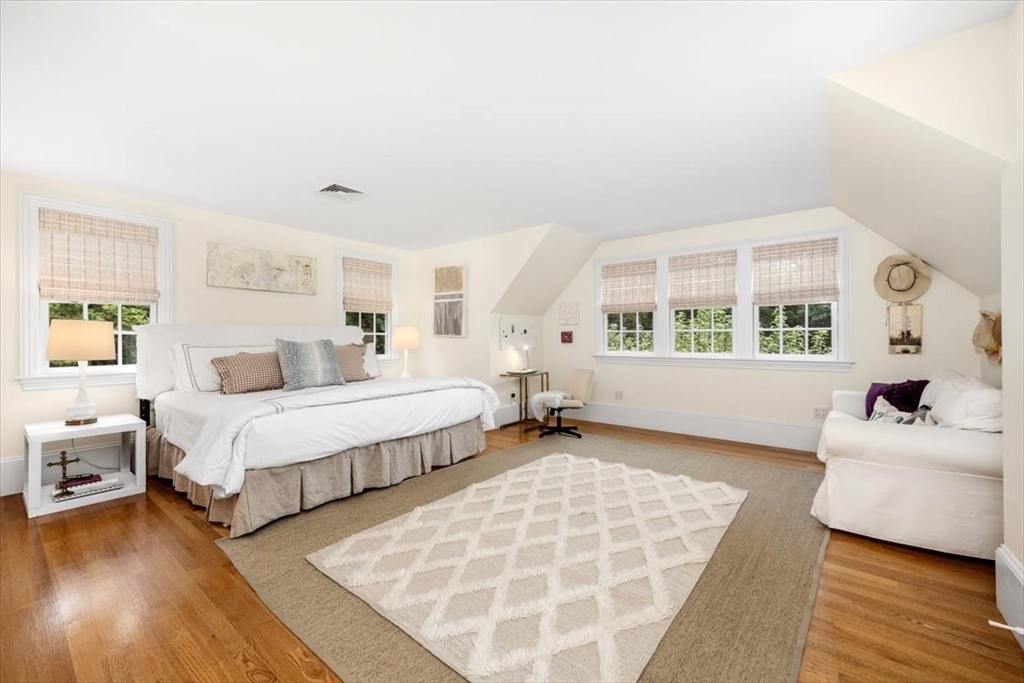 39 Bay Pond Rd
