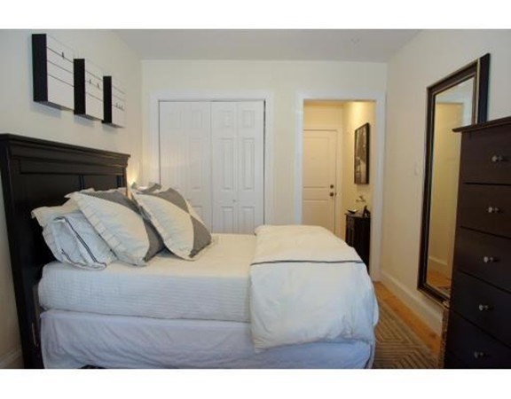 76 Commonwealth Ave 11
