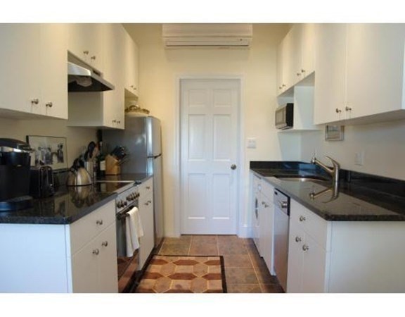 76 Commonwealth Ave 11