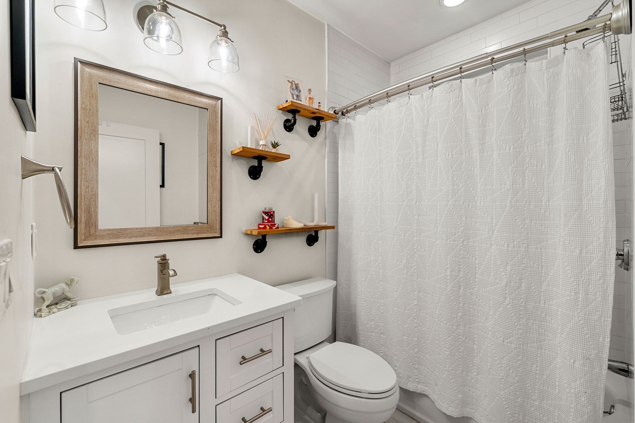 559 East 5th ST #1, Boston, MA, 559 East 5th ST #1, Boston, MA Photo #8